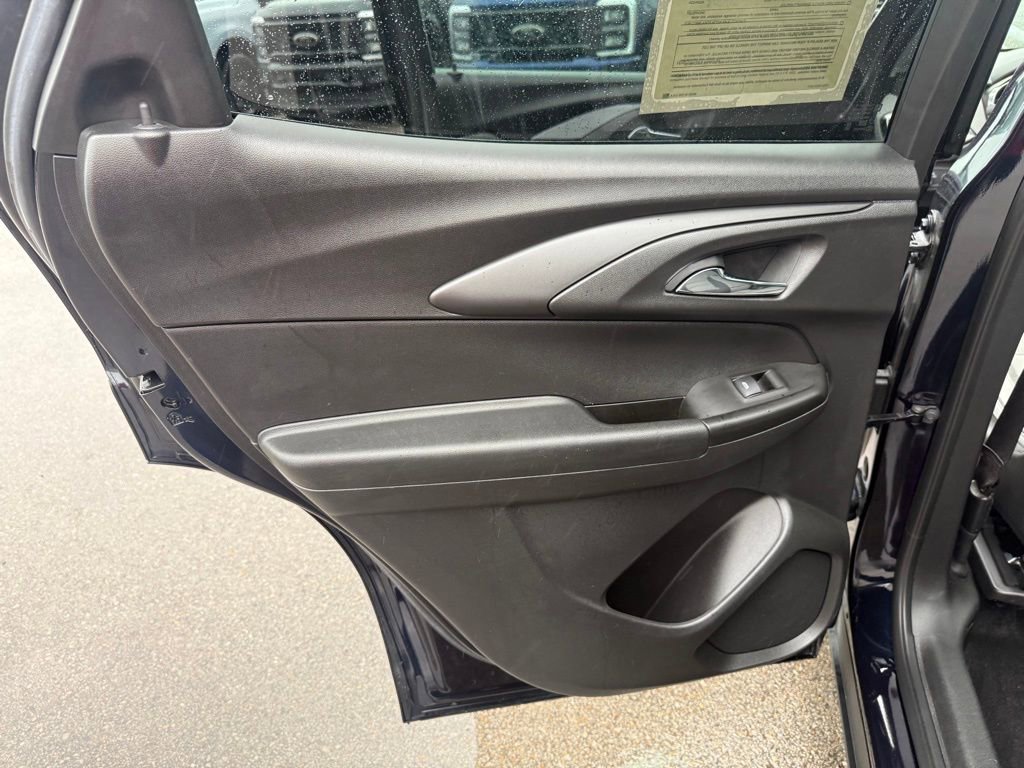 Used 2021 Chevrolet TrailBlazer LT w/ Sun and Liftgate Package image 11