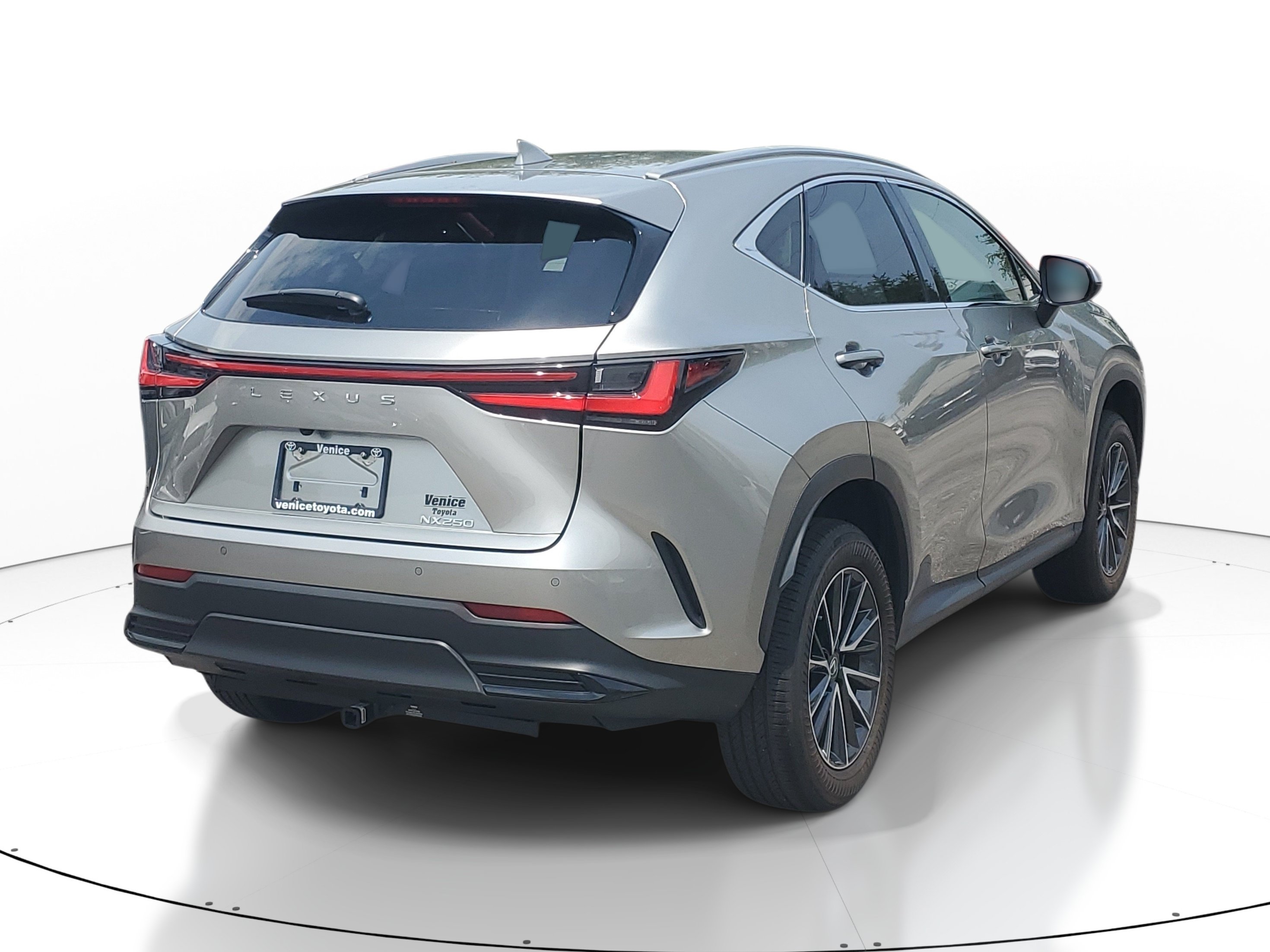 Used 2022 Lexus NX 250 FWD image 6