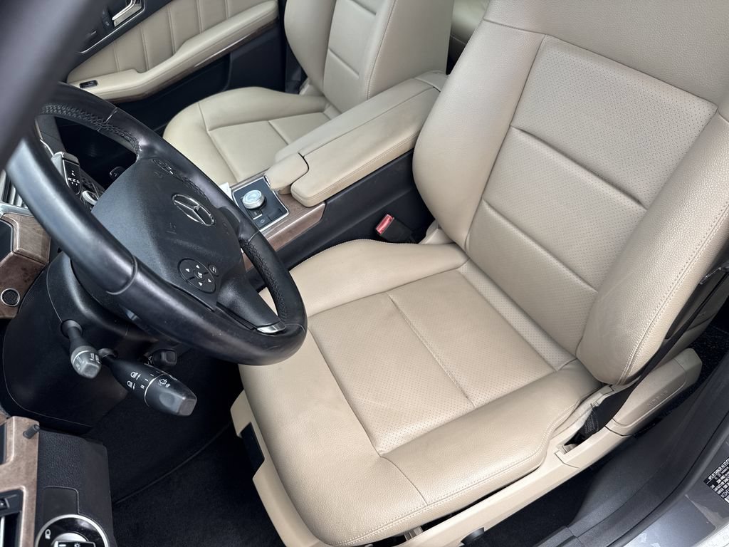 Used 2011 Mercedes-Benz E 350 Sedan image 11