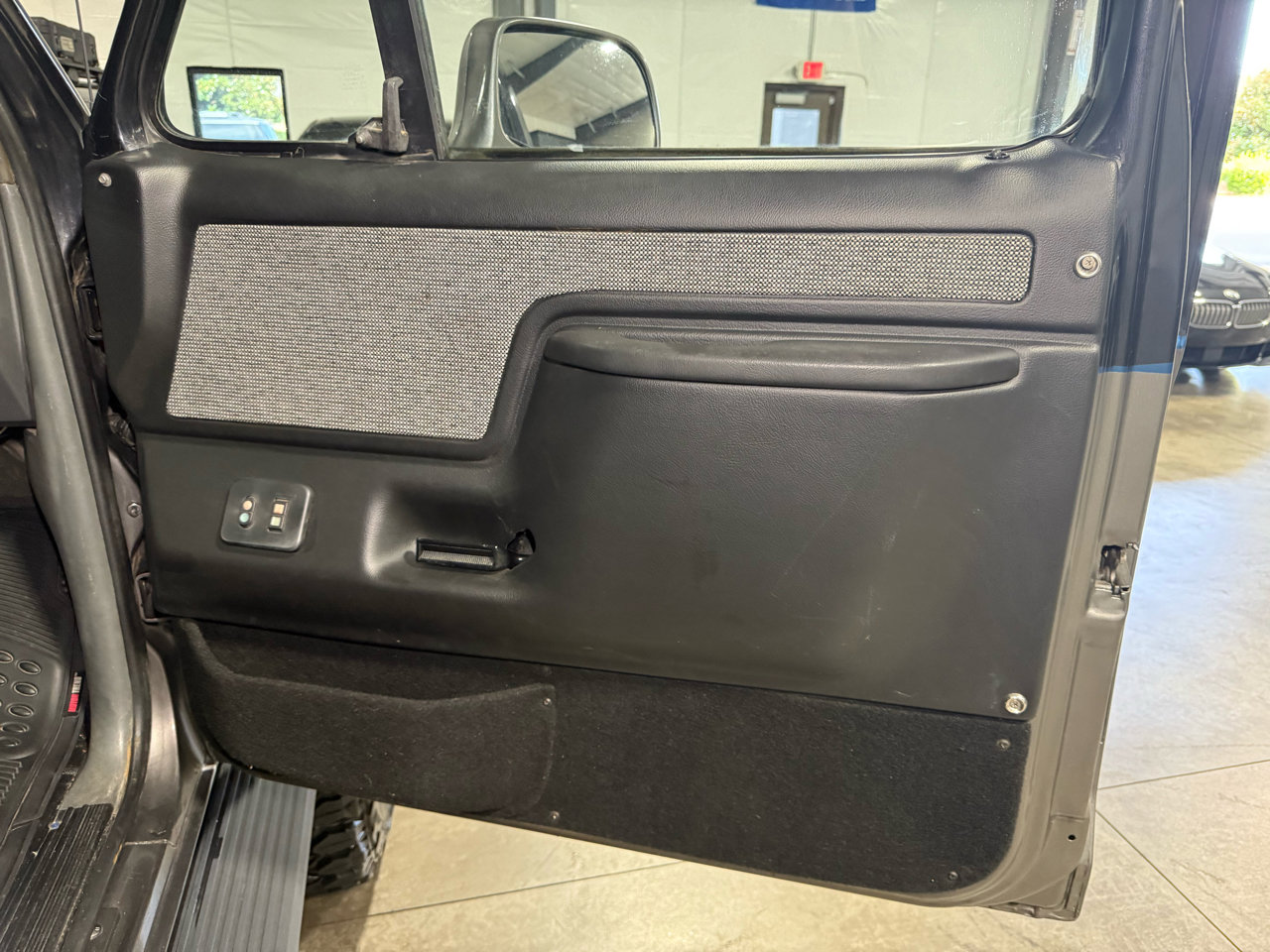 Used 1989 Ford Bronco Custom image 19