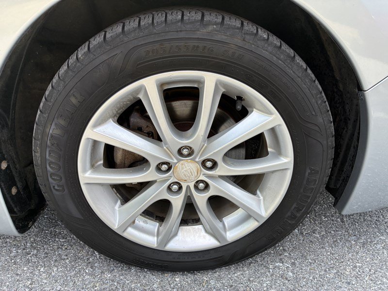 Used 2014 Subaru Impreza 2.0i Premium w/ All-Weather Package w/CVT AWD/4WD image 16