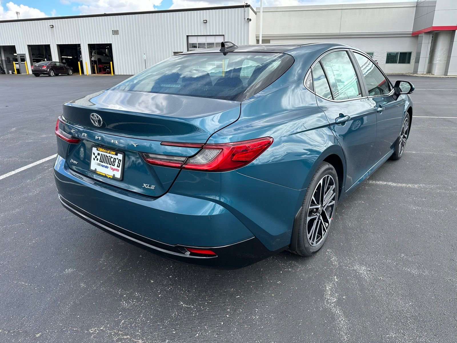 New 2026 Toyota Camry XLE image 5