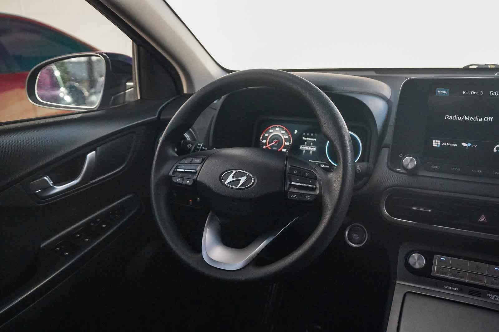 Certified 2023 Hyundai Kona SE image 16