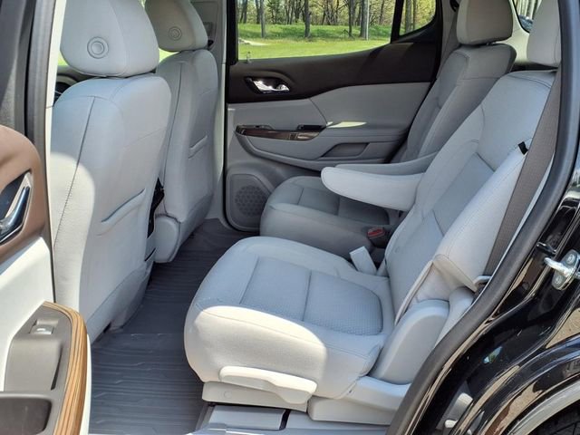 Used 2022 GMC Acadia SLE w/ Driver Convenience Package image 11