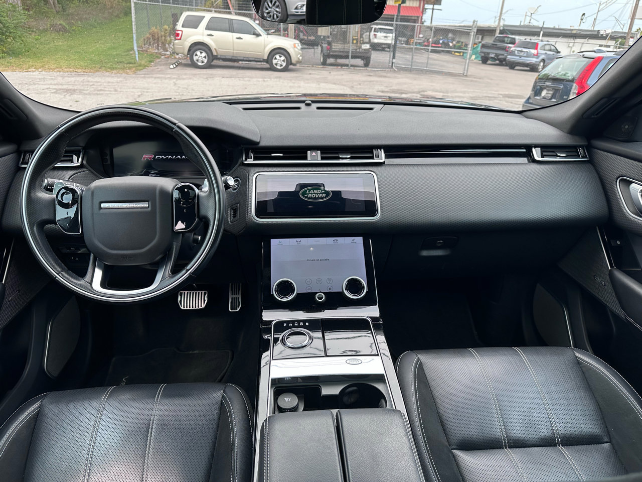 Used 2018 Land Rover Range Rover Velar R-Dynamic SE image 15