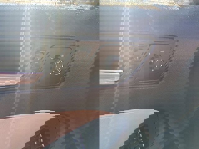 Used 2015 Volkswagen Jetta SE image 12