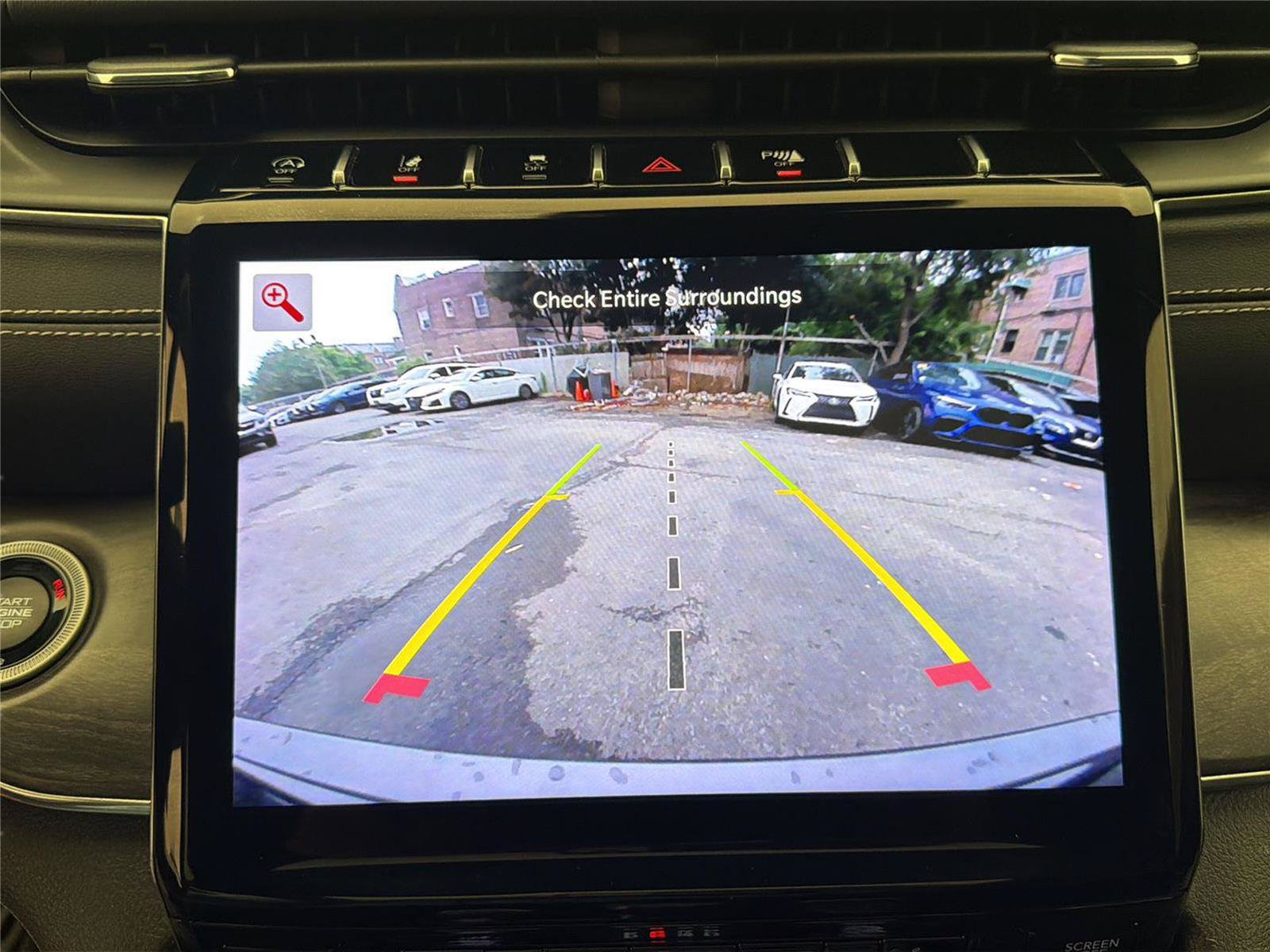 Used 2023 Jeep Grand Cherokee Overland AWD/4WD image 17
