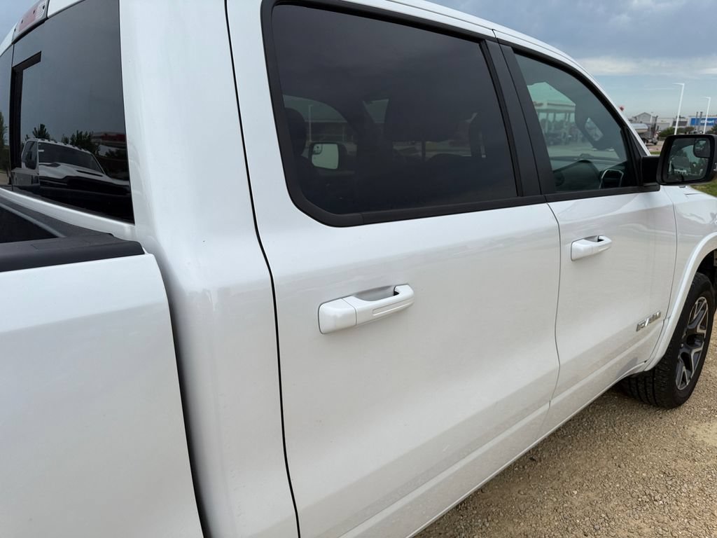 Used 2026 RAM 1500 Laramie AWD/4WD image 39