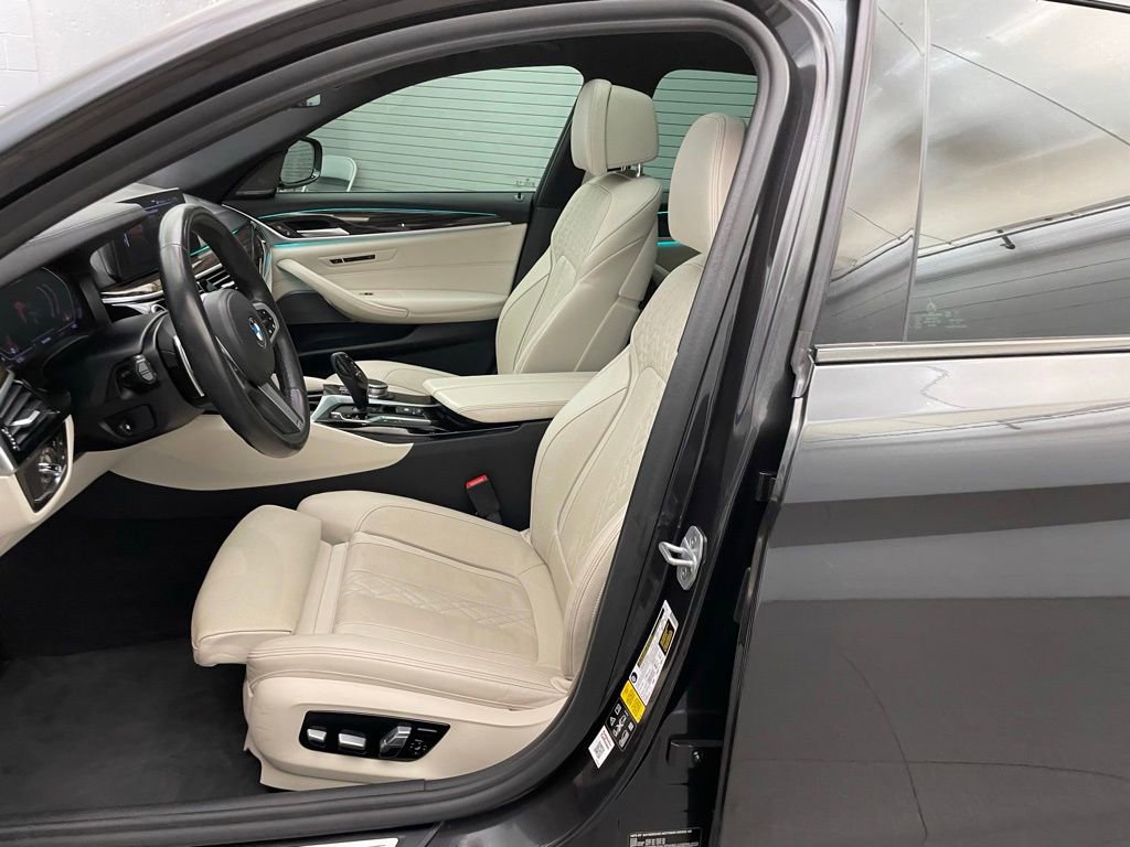 Used 2020 BMW M550i xDrive w/ Premium Package AWD/4WD image 22