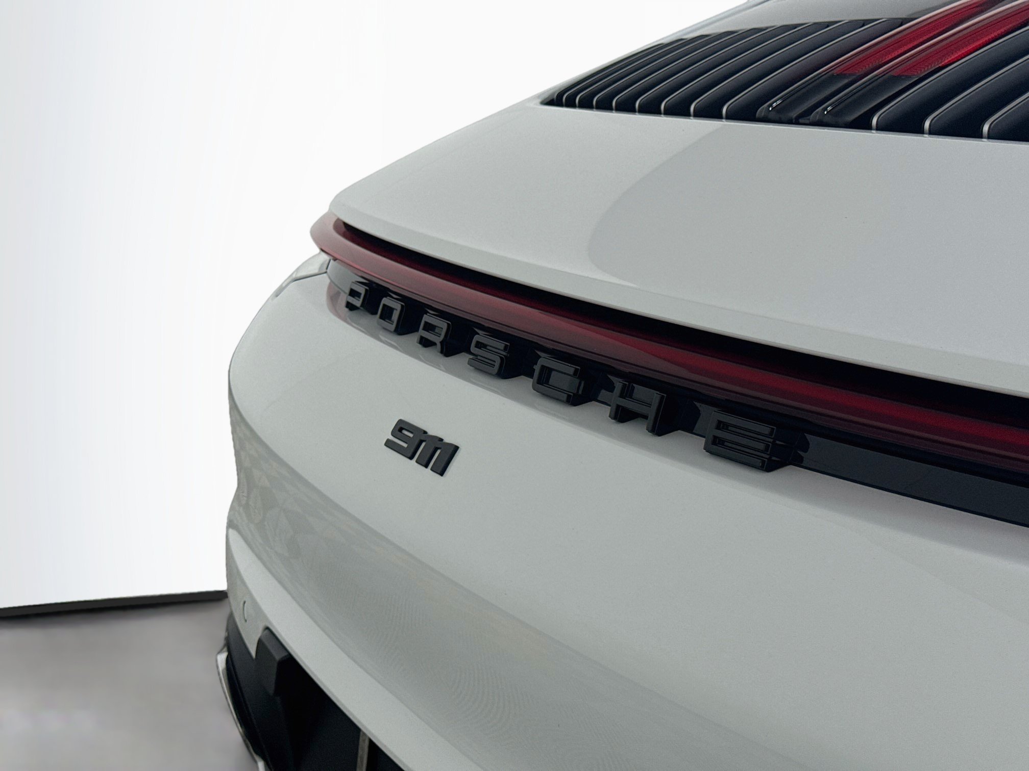 Used 2024 Porsche 911 Carrera 4 w/ Sport Package AWD/4WD image 29