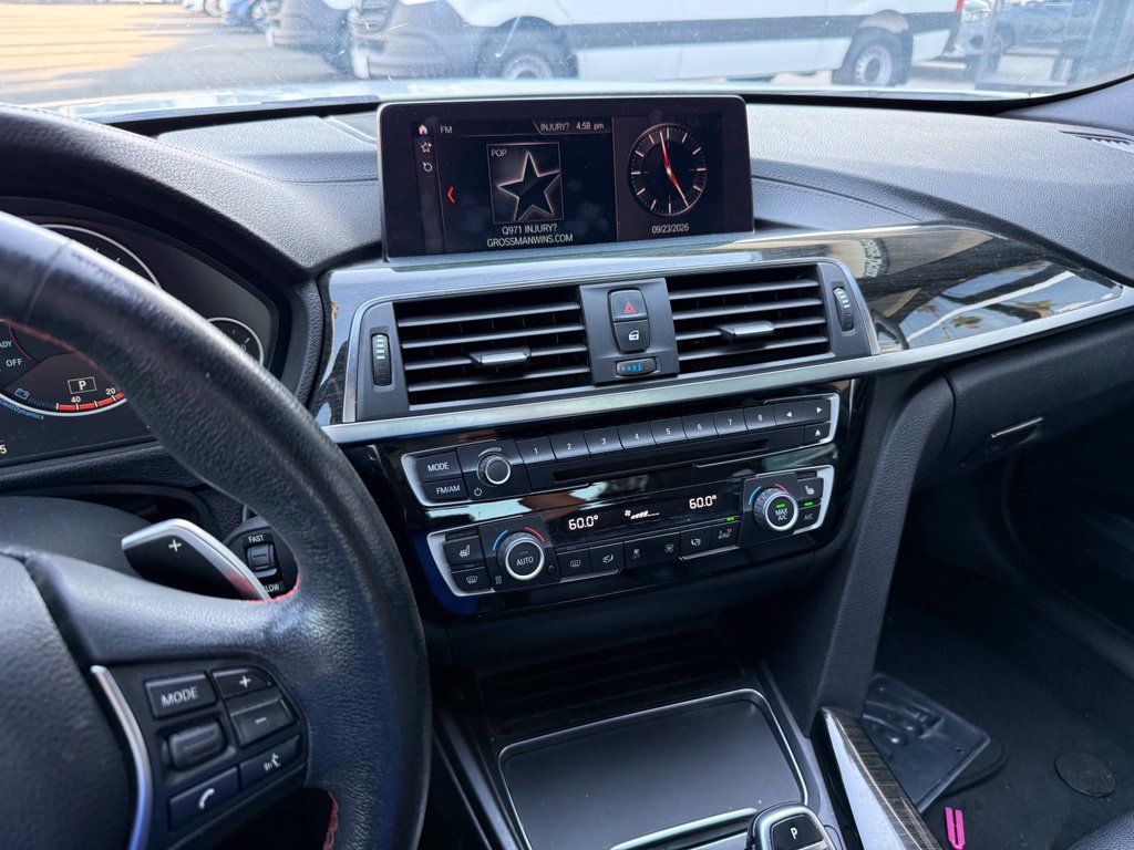 Used 2018 BMW 330i Sedan RWD image 9