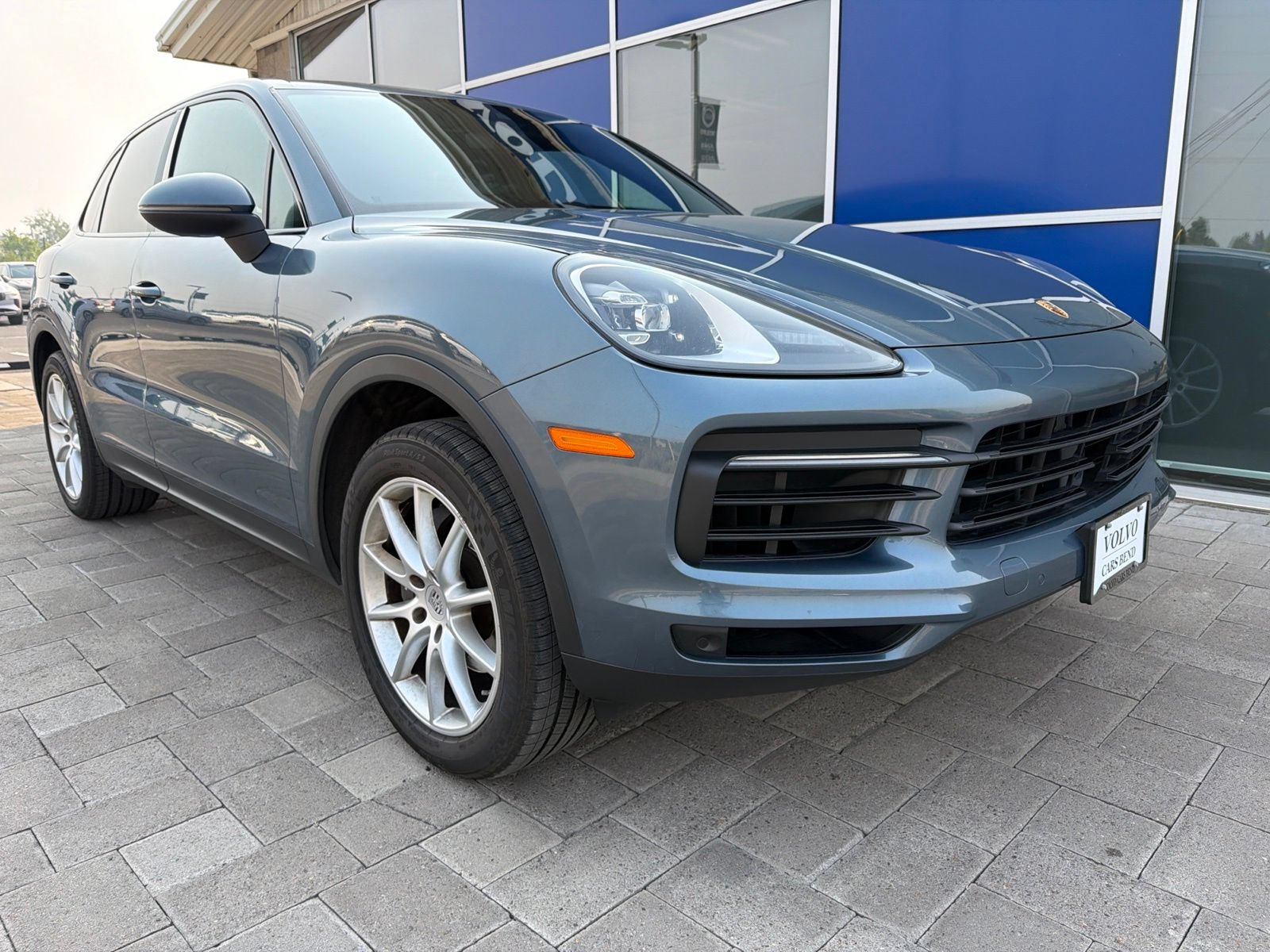 Used 2019 Porsche Cayenne AWD/4WD image 2
