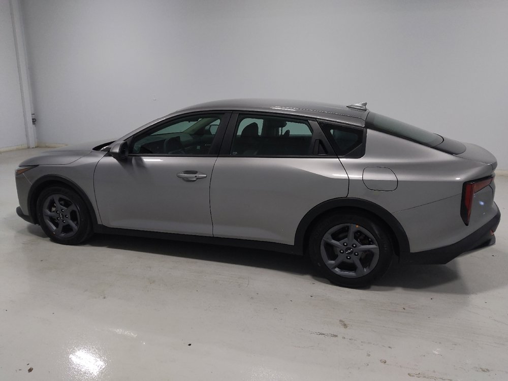Used 2025 Kia K4 FWD image 3
