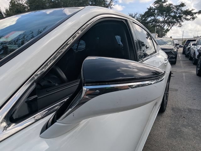 Used 2020 Lexus ES 350 F Sport w/ Accessory Package 2 FWD image 11