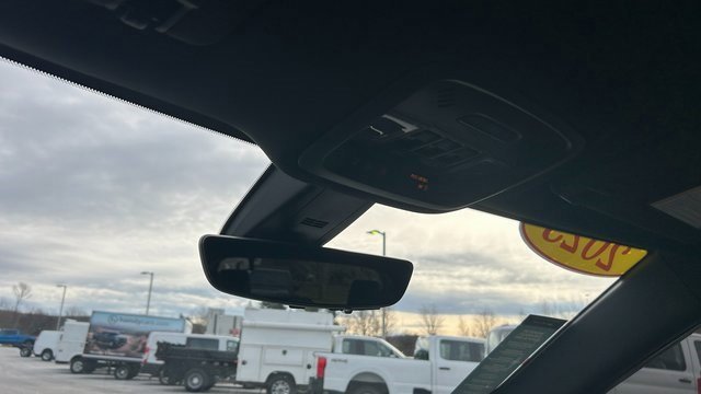 Certified 2023 Chevrolet Traverse Premier w/ Redline Edition image 28