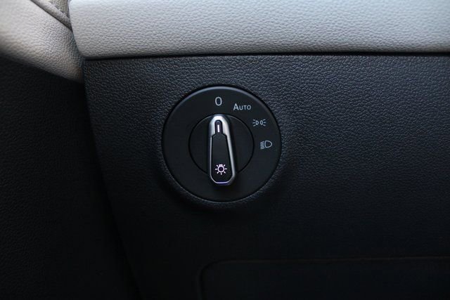 New 2025 Volkswagen Taos SEL AWD/4WD image 17