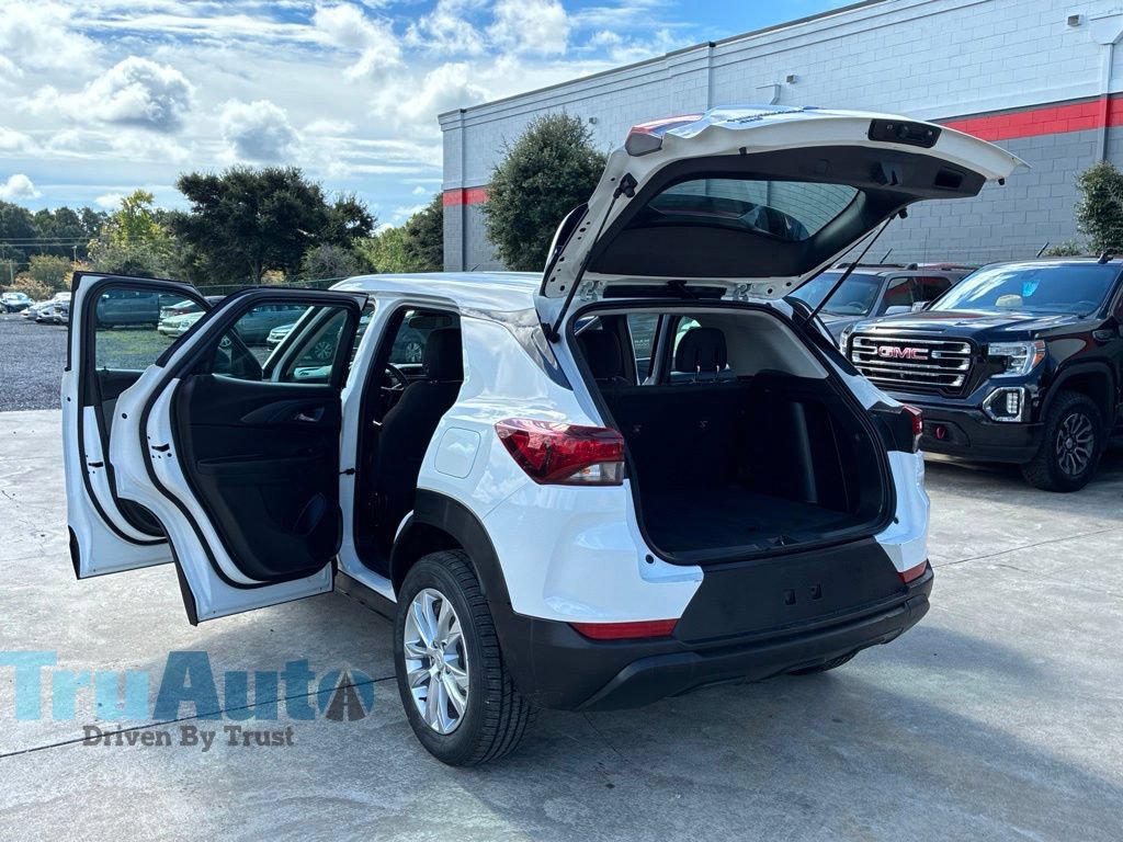 Used 2022 Chevrolet TrailBlazer LS AWD/4WD image 15