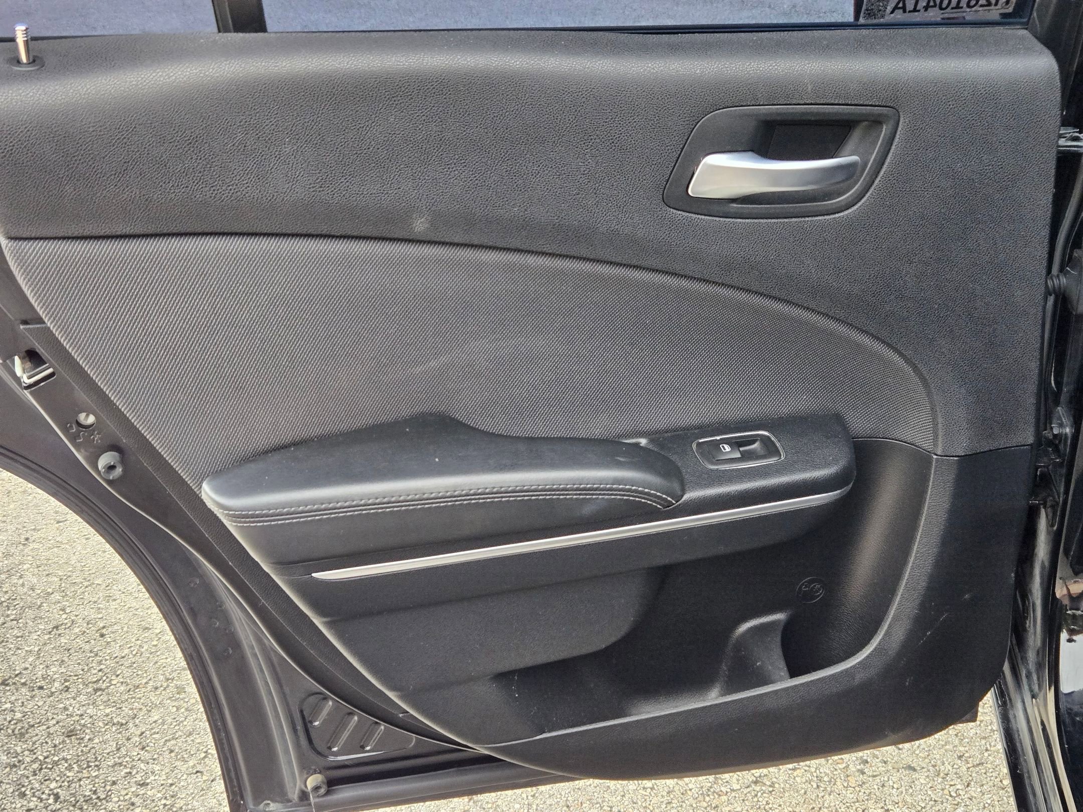 Used 2016 Dodge Charger SE RWD image 15