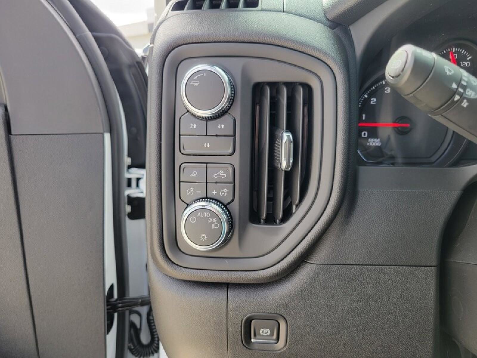 New 2026 GMC Sierra 2500 Pro w/ 1SA Pro Safety Plus Package AWD/4WD image 19