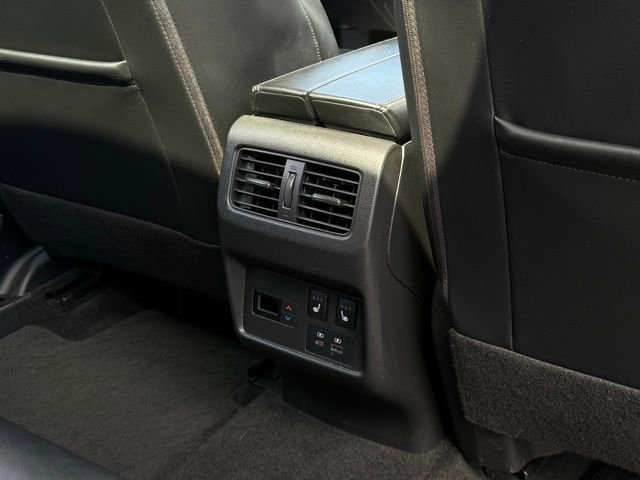 Used 2023 Nissan Rogue Platinum w/ Platinum Premium Package image 23