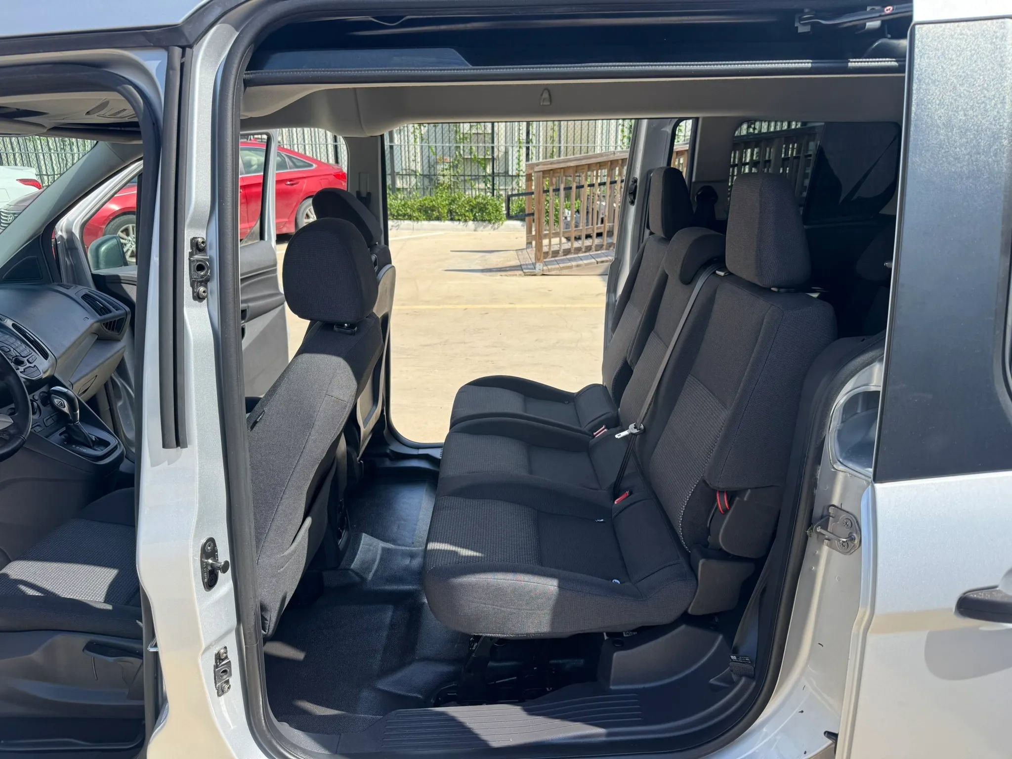 Used 2017 Ford Transit Connect XL FWD image 26