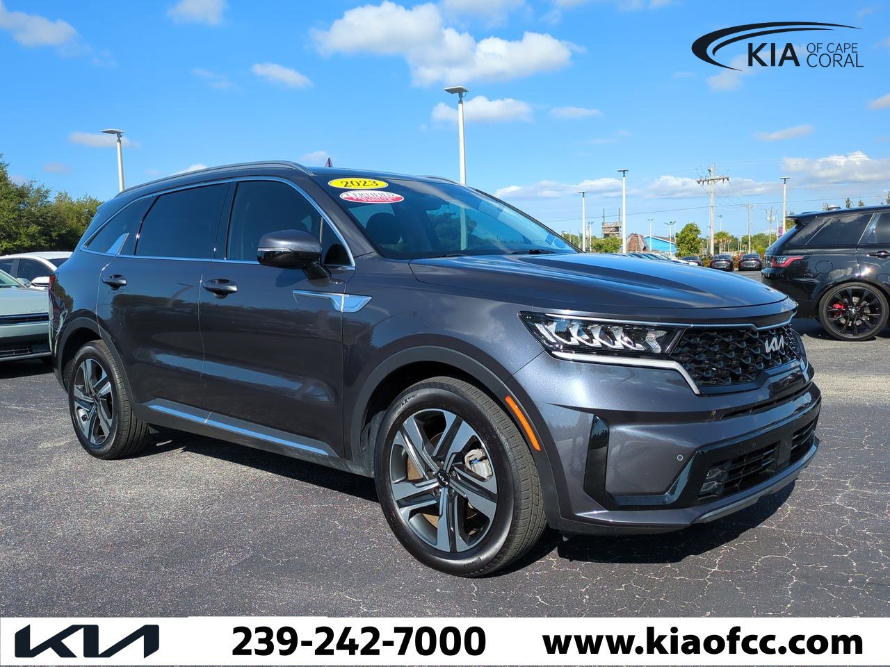 Certified 2023 Kia Sorento EX image 2