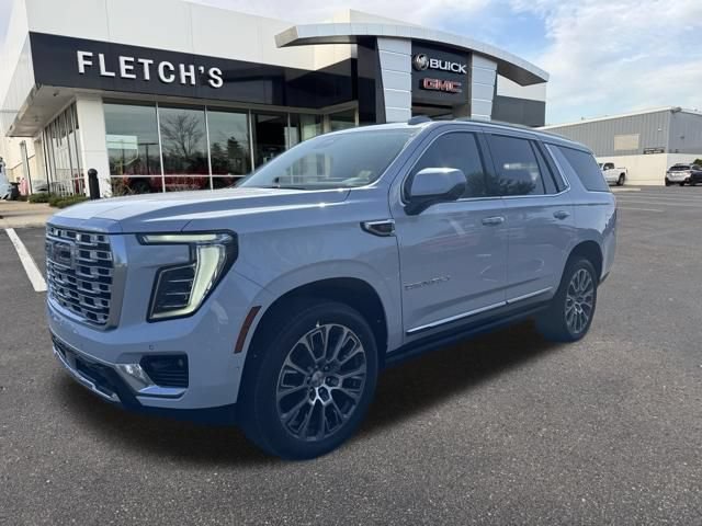 New 2026 GMC Yukon Denali w/ Sun & Power Step Package
