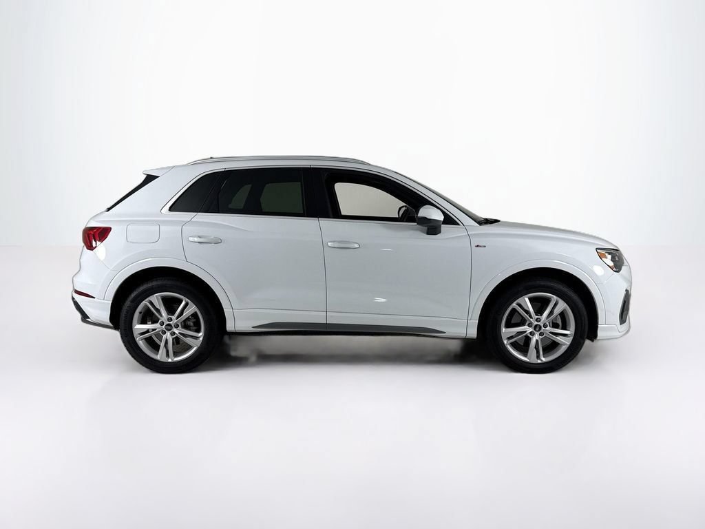 Used 2022 Audi Q3 2.0T Premium AWD/4WD image 6