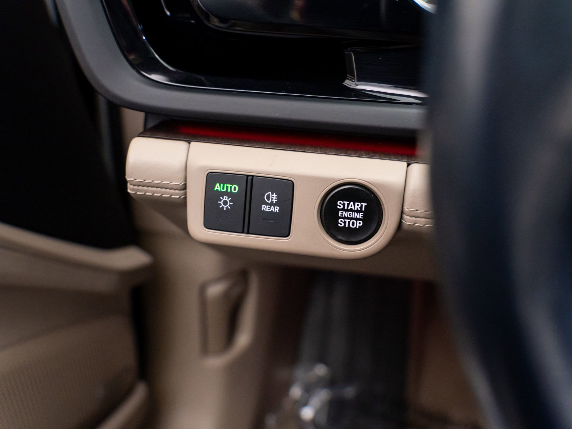 Certified 2024 Porsche Panamera 4 image 20