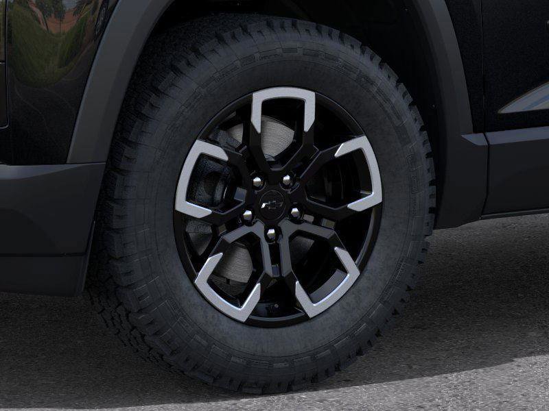 New 2026 Chevrolet Equinox ACTIV w/ Safety and Technology Package AWD/4WD image 9