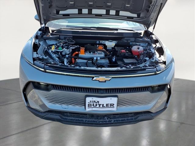 New 2026 Chevrolet Equinox EV LT image 18