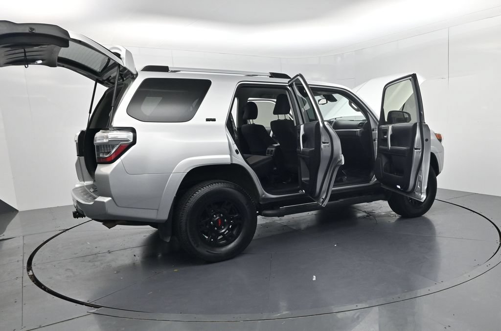 Used 2023 Toyota 4Runner SR5 AWD/4WD image 59