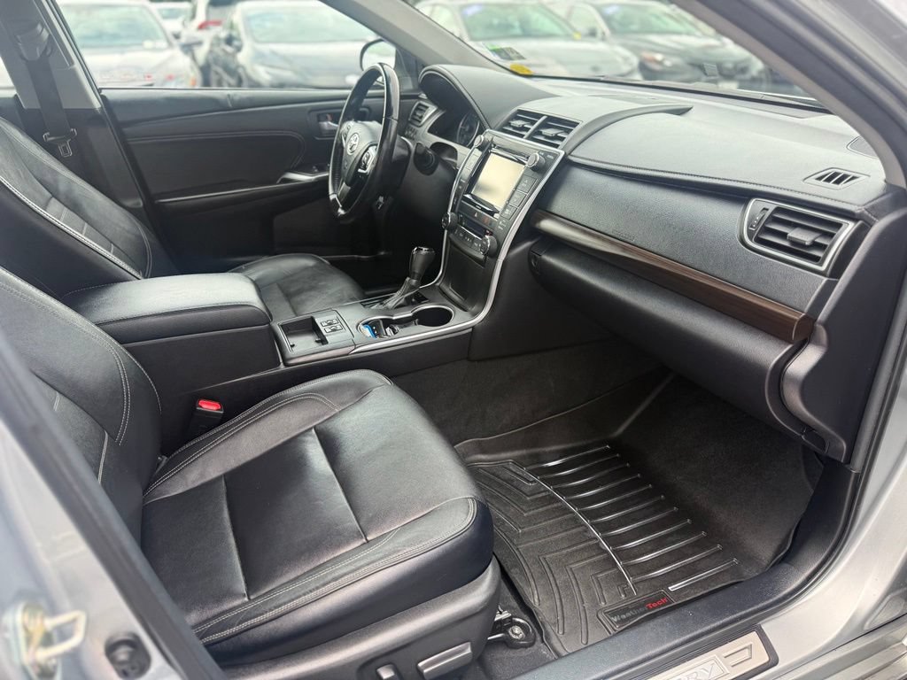 Certified 2016 Toyota Camry XLE w/ Advanced Technology Package FWD image 23