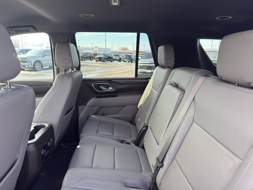 Used 2022 Chevrolet Tahoe LT w/ Luxury Package image 32