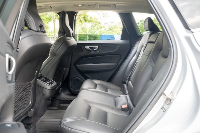 Used 2022 Volvo XC60 B5 Inscription w/ Advanced Package AWD/4WD image 47
