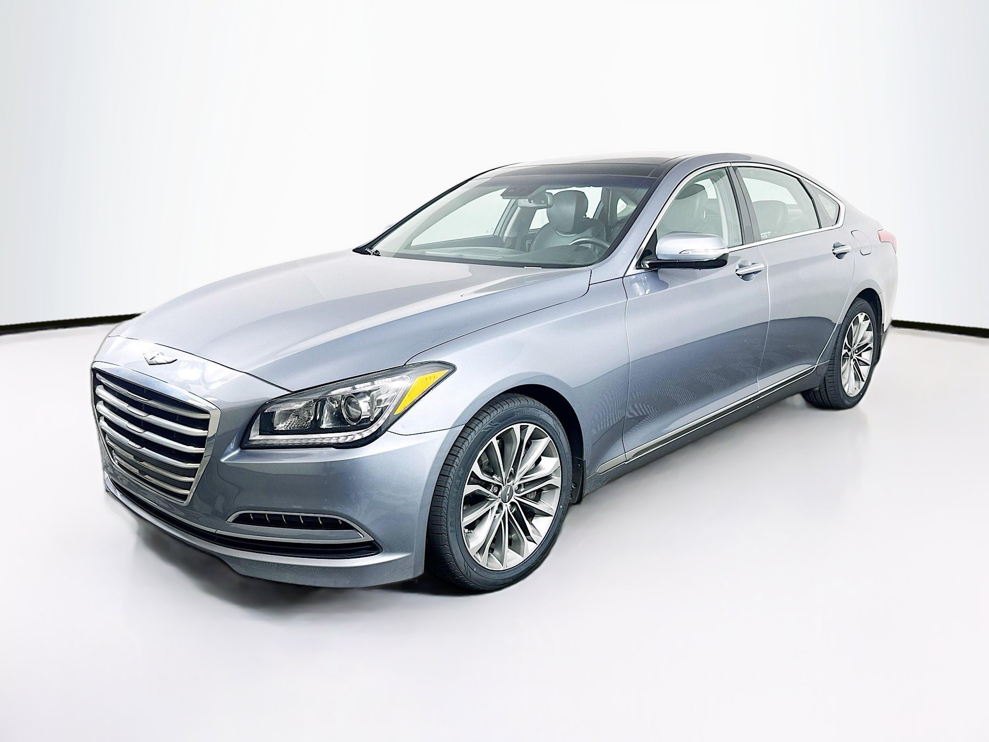 Used 2015 Hyundai Genesis 3.8 w/ Option Group 02 RWD image 3
