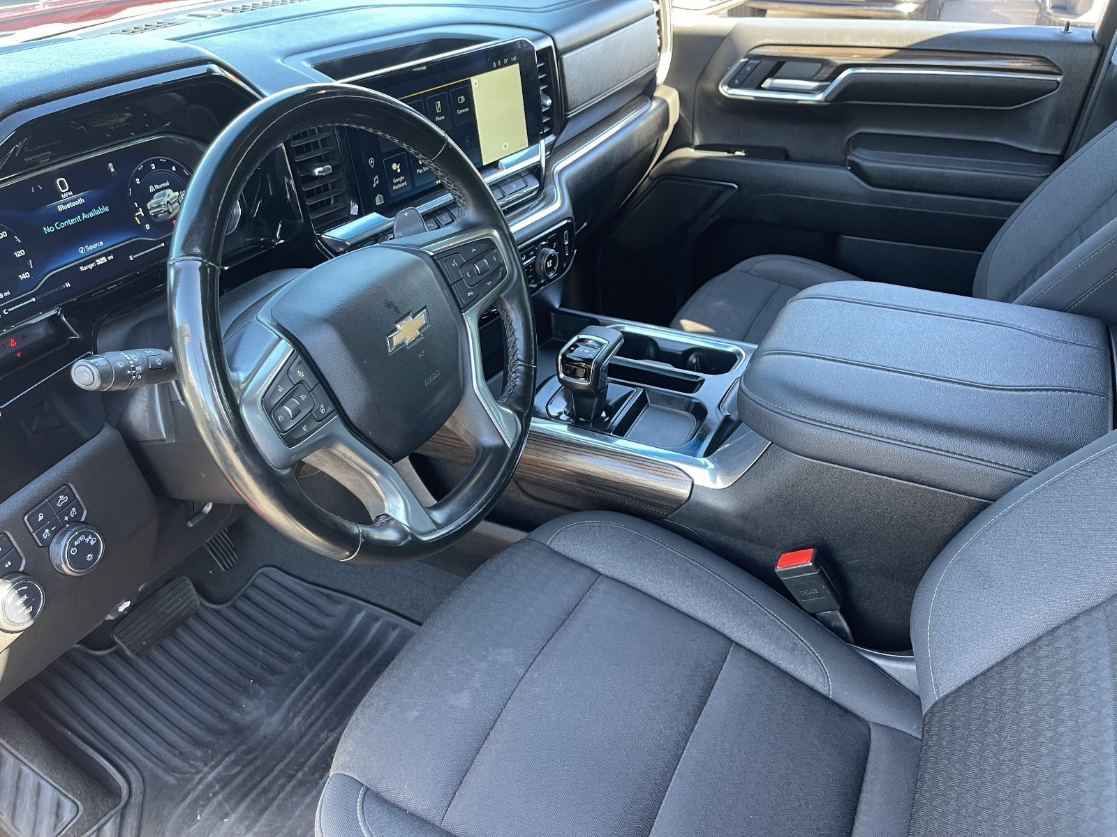 Certified 2024 Chevrolet Silverado 1500 LT w/ Z71 Off-Road Package AWD/4WD image 19