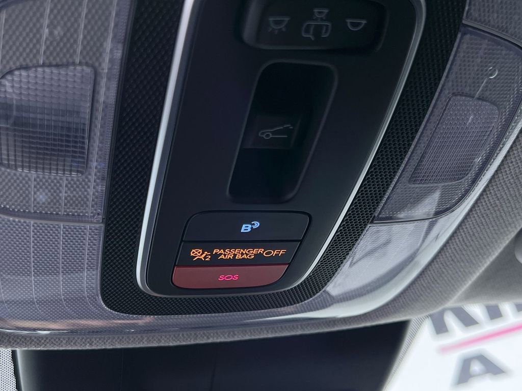 Used 2025 Hyundai Elantra SEL image 29