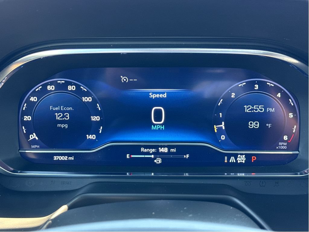 Used 2024 Chevrolet Tahoe High Country AWD/4WD image 18