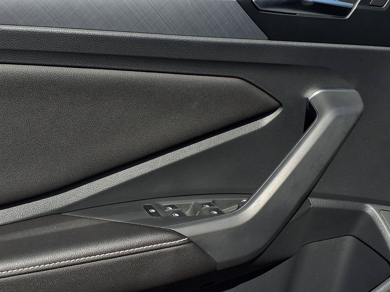 Used 2023 Volkswagen Jetta SE w/ Panoramic Sunroof Package FWD image 20