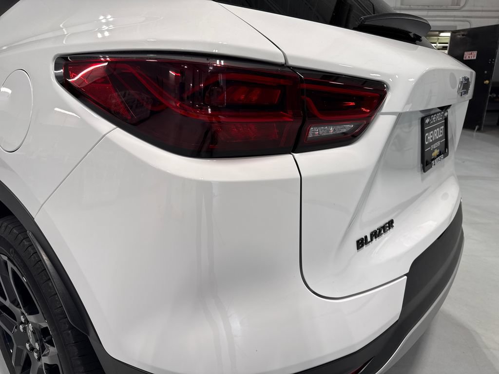 Used 2023 Chevrolet Blazer LT FWD image 53