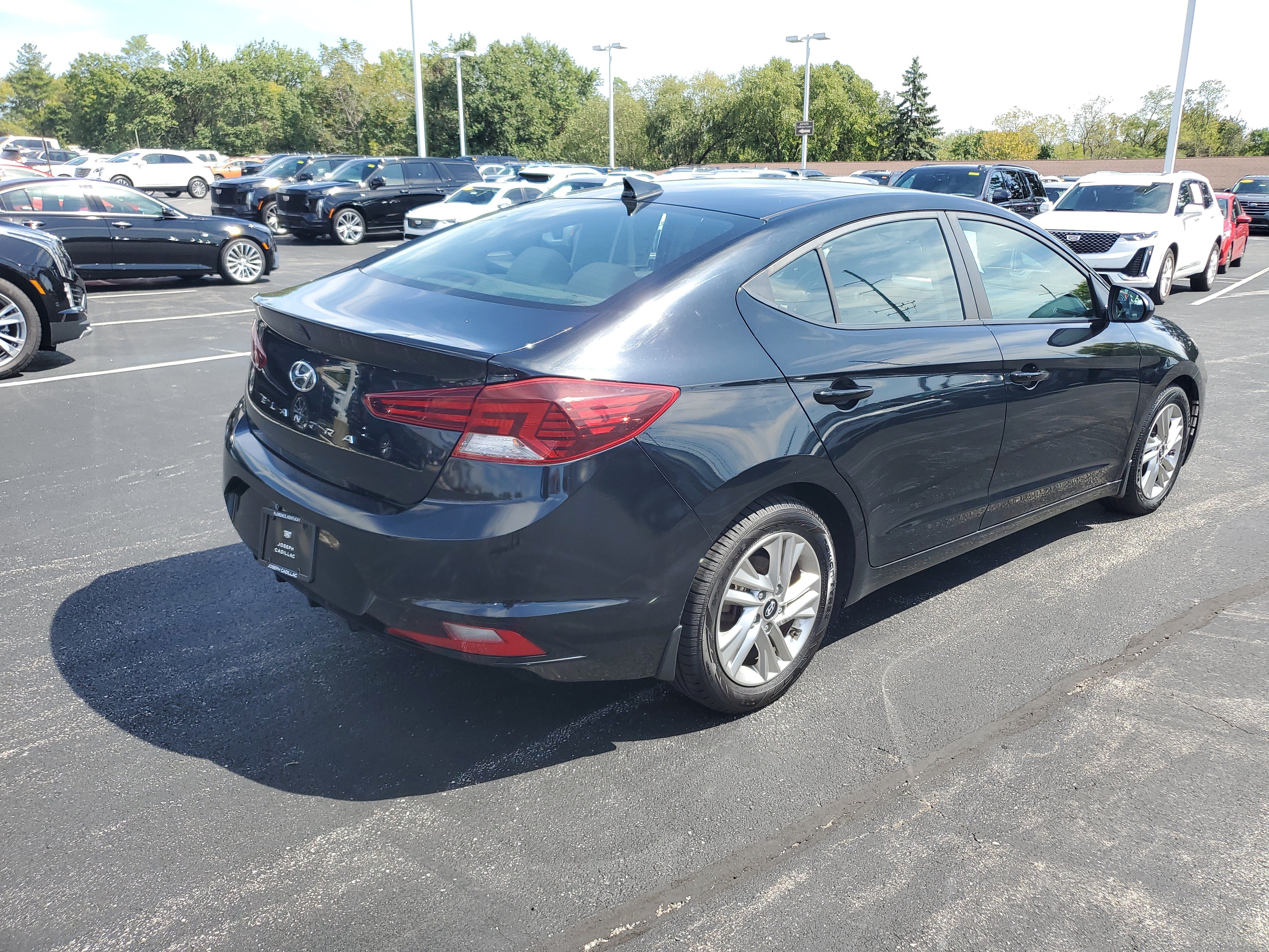 Used 2019 Hyundai Elantra Value Edition FWD image 3