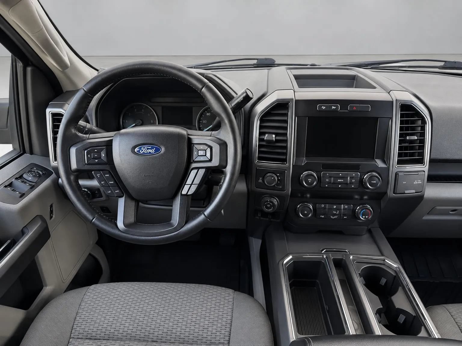 Used 2019 Ford F150 XLT w/ Equipment Group 302A Luxury AWD/4WD image 25