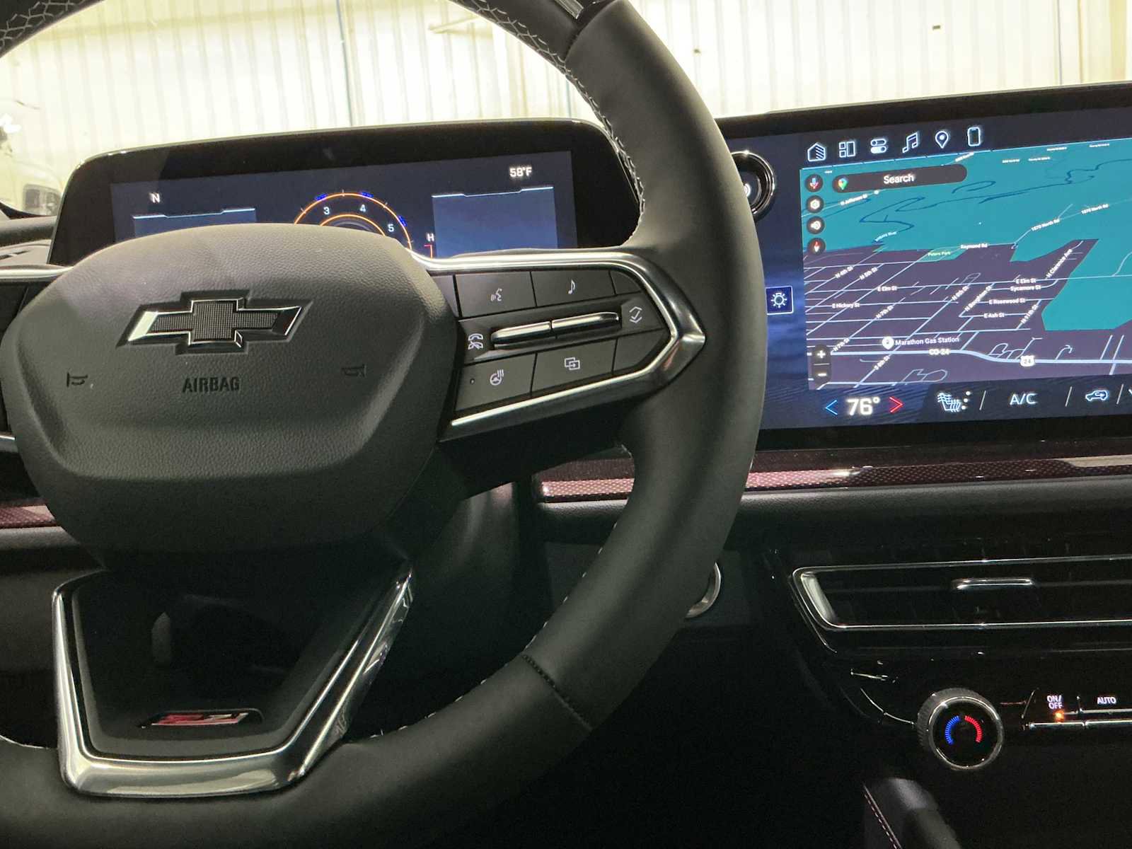 New 2026 Chevrolet Traverse Z71 w/ Enhanced Driving Package image 11