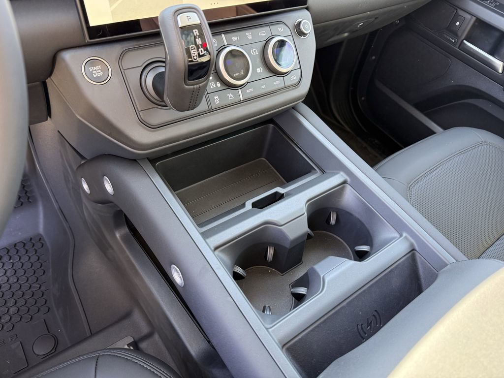 New 2026 Land Rover Defender 110 S image 19