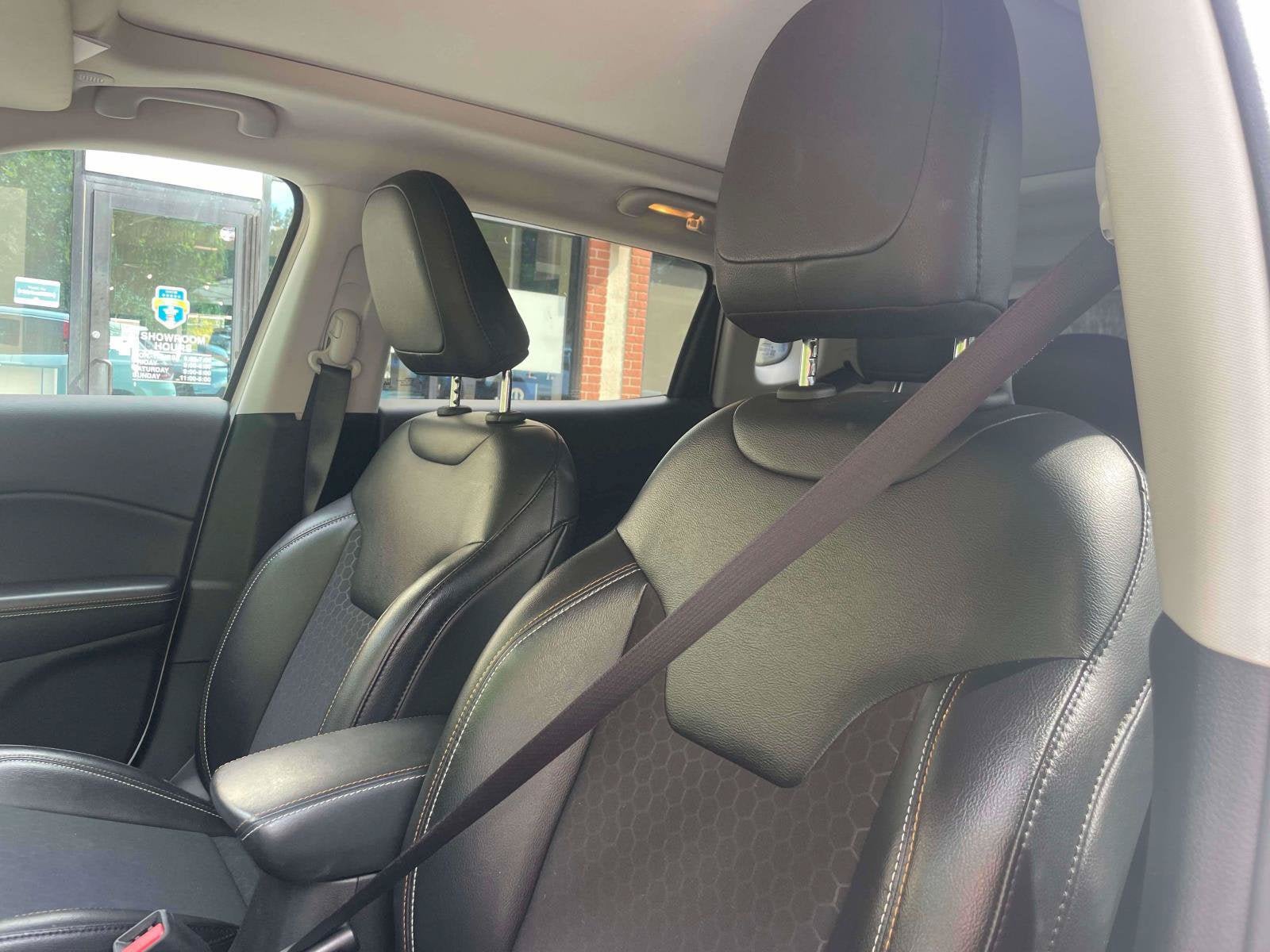 Used 2020 Jeep Compass Latitude AWD/4WD image 19