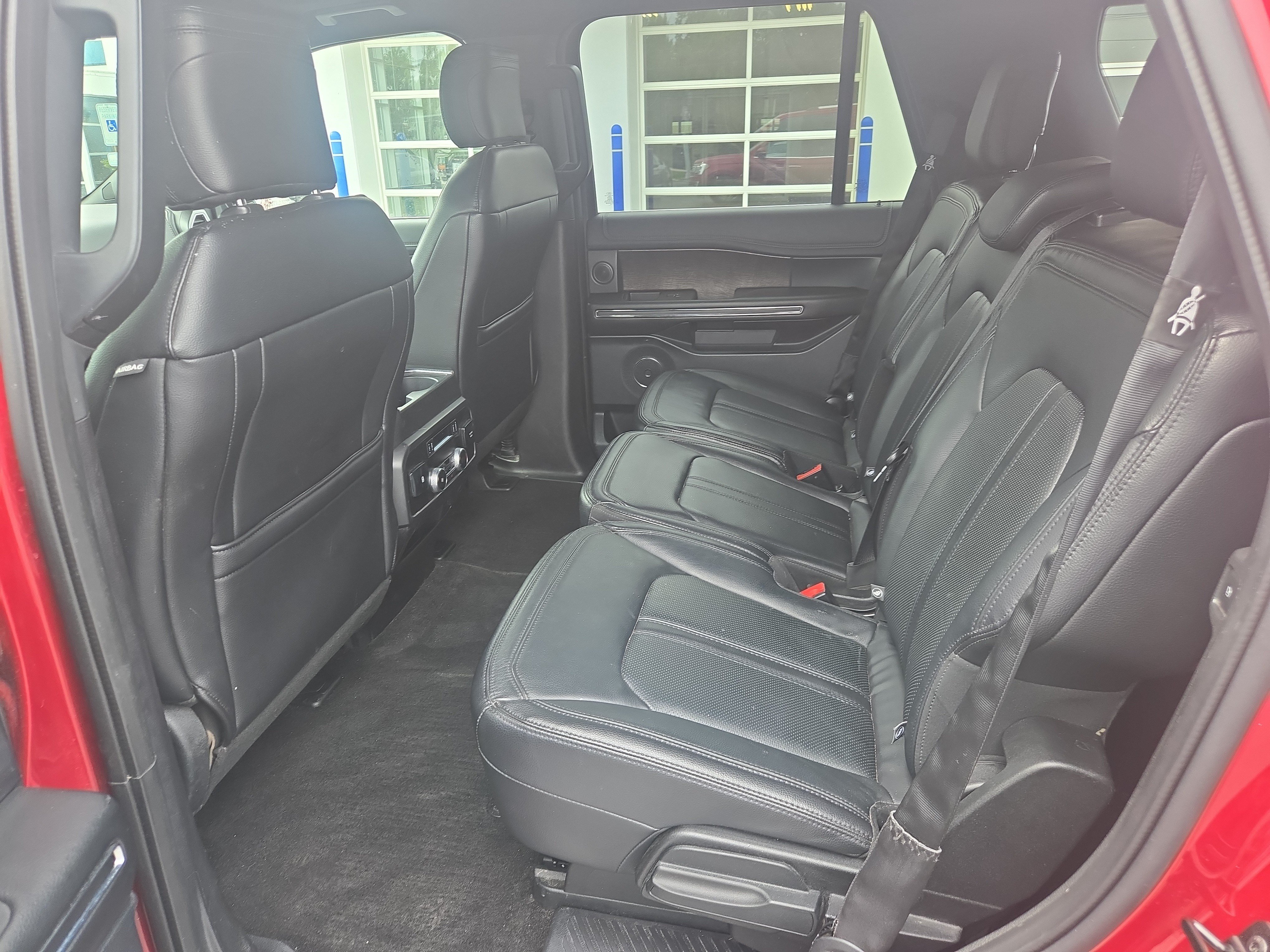Used 2019 Ford Expedition Limited w/ Driver Assistance Package AWD/4WD image 11