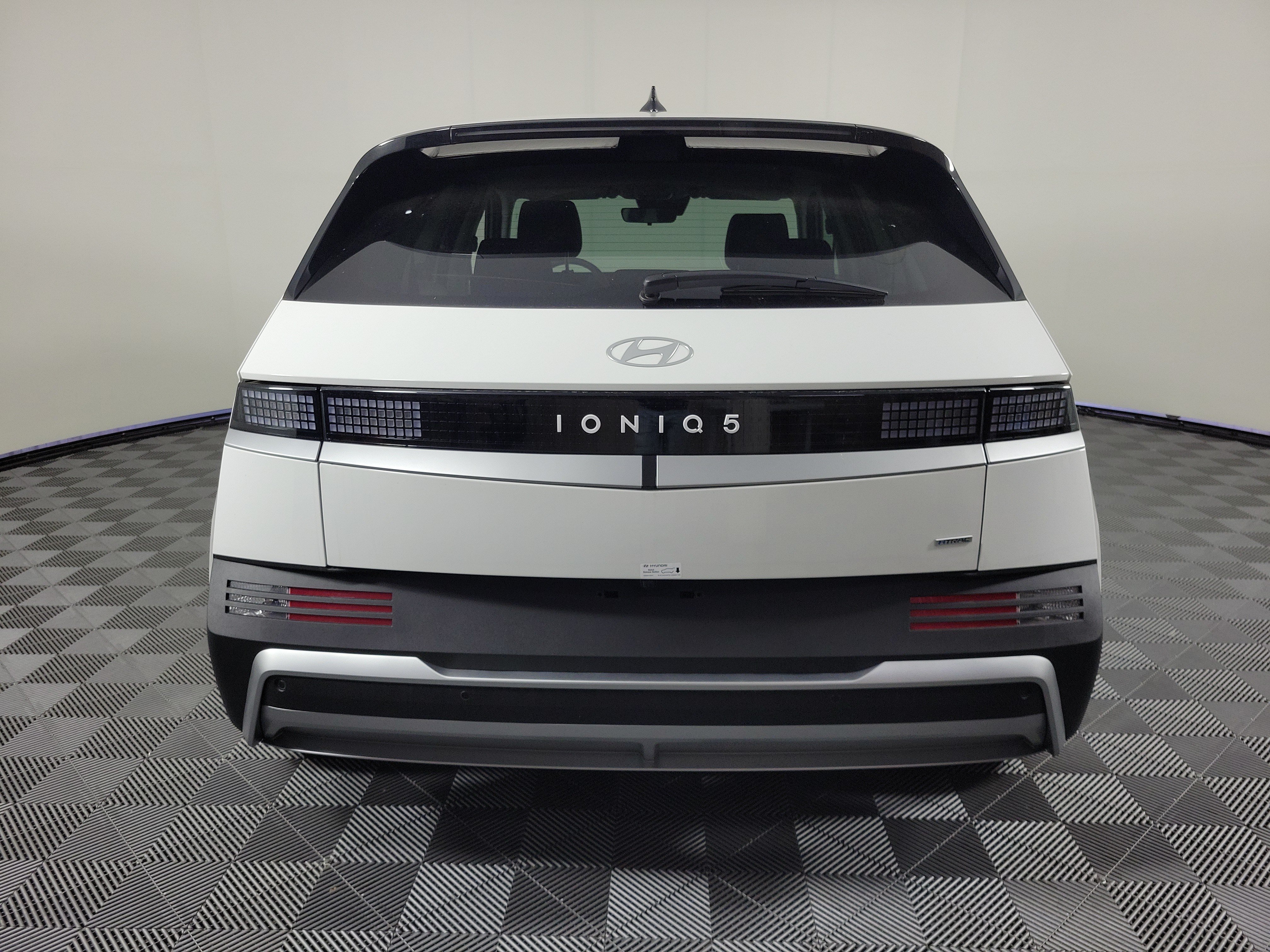 New 2026 Hyundai Ioniq 5 SE AWD/4WD image 37