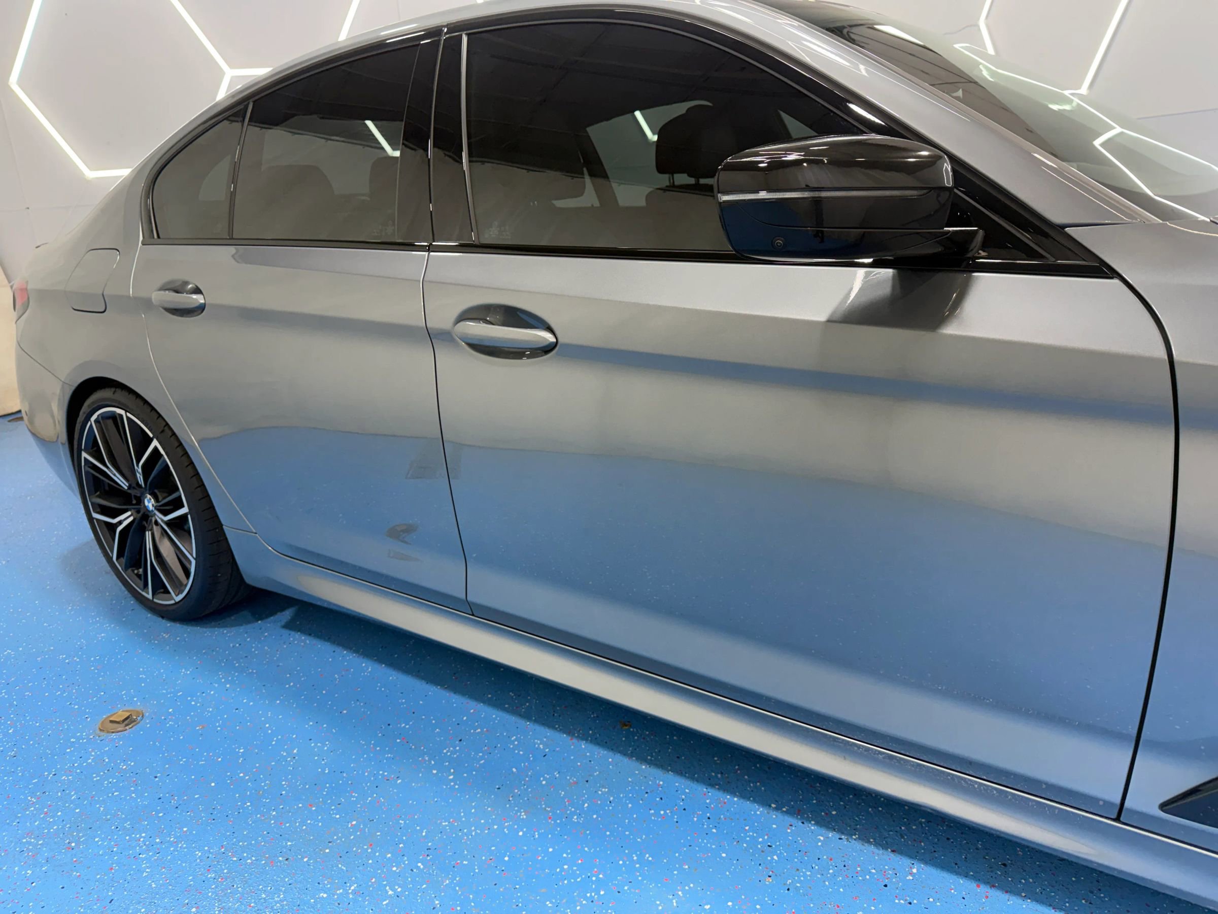 Used 2023 BMW M550i xDrive w/ Premium Enhanced Package AWD/4WD image 12