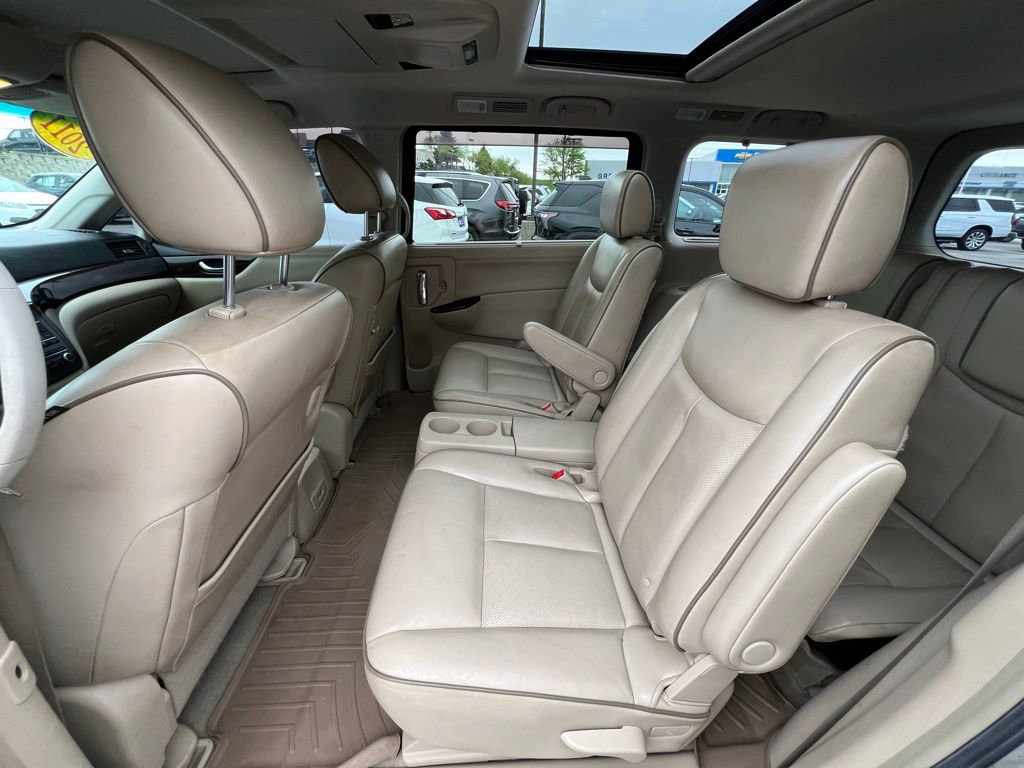 Used 2011 Nissan Quest LE FWD image 20
